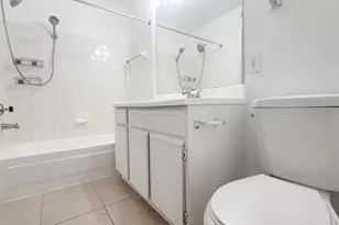 2667 NW 33rd St, Oakland Park, FL 33309 - Photo 16