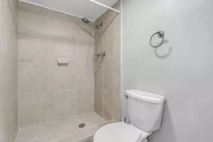 1805 E Sans Souci Blvd, North Miami, FL 33181 - Photo 32