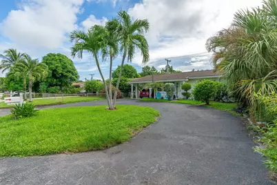 1318 Cardinal Lane, Lantana, FL 33462 - Photo 2