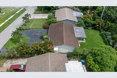 1318 Cardinal Lane, Lantana, FL 33462 - Photo 40