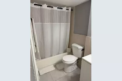 206 SW 1st Street #J-1, Pompano Beach, FL 33060 - Photo 18