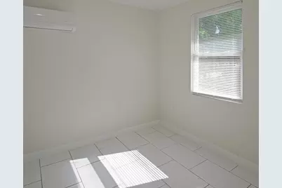 1026 NW 7th Avenue, Fort Lauderdale, FL 33311 - Photo 8