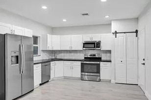 1035 NW 2nd Ave, Fort Lauderdale, FL 33311 - Photo 2
