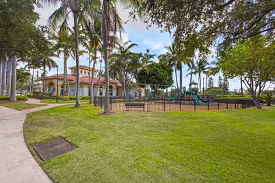 2785 S Evergreen Circle, Boynton Beach, FL 33426 - Photo 60