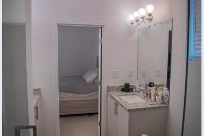 108 NW 31st Avenue, Fort Lauderdale, FL 33311 - Photo 12
