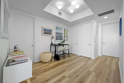 55 SE 6th Street #4300, Miami, FL 33131 - Photo 8