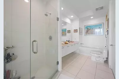 55 SE 6th Street #4300, Miami, FL 33131 - Photo 20