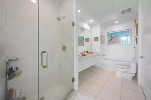 55 SE 6th St, Miami, FL 33131 - Photo 20