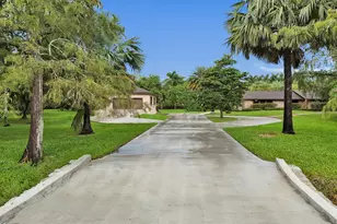 7555 NW 82nd Terrace, Parkland, FL 33067 - Photo 8