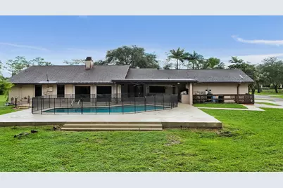 7555 NW 82nd Terrace, Parkland, FL 33067 - Photo 32
