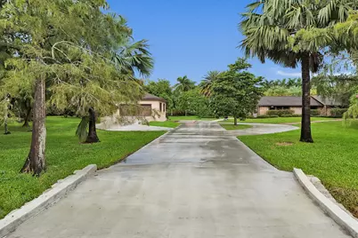 7555 NW 82nd Terrace, Parkland, FL 33067 - Photo 8