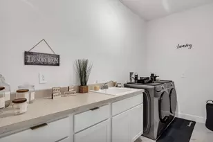 1715 SW Apache Ave, Port Saint Lucie, FL 34953 - Photo 10