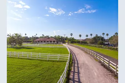14168 Belmont Trace, Wellington, FL 33414 - Photo 4