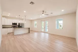 210 Sarah Rd SW, Palm Bay, FL 32908 - Photo 6
