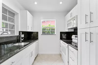 5015 S Olive Avenue, West Palm Beach, FL 33405 - Photo 12