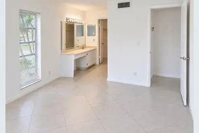 13638 Via Flora #D, Delray Beach, FL 33484 - Photo 10