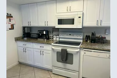 4338 Hazel Avenue #D, Palm Beach Gardens, FL 33410 - Photo 4