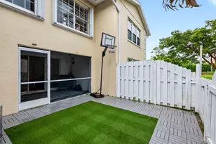 220 Foxtail Dr, Greenacres, FL 33415 - Photo 20
