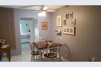 15 Salisbury A, West Palm Beach, FL 33417 - Photo 2