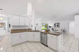 6857 Blue Bay Cir, Lake Worth, FL 33467 - Photo 8