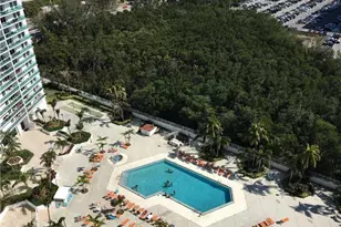 100 Bayview Dr, Sunny Isles Beach, FL 33160 - Photo 2