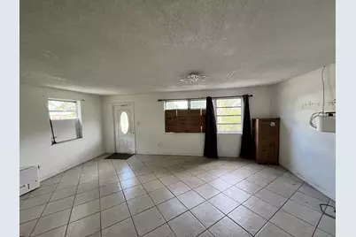 5671 NE 8th Avenue, Oakland Park, FL 33334 - Photo 6