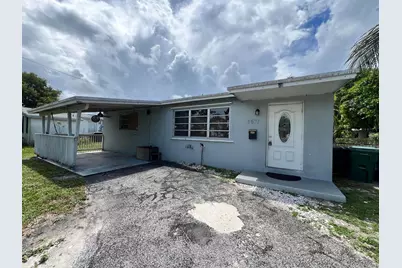 5671 NE 8th Avenue, Oakland Park, FL 33334 - Photo 2