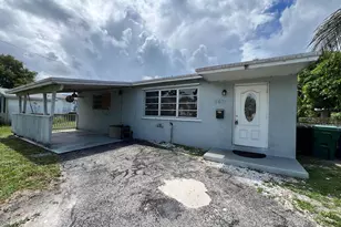 5671 NE 8th Ave, Oakland Park, FL 33334 - Photo 2