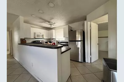 5671 NE 8th Avenue, Oakland Park, FL 33334 - Photo 8