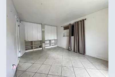 5671 NE 8th Avenue, Oakland Park, FL 33334 - Photo 12