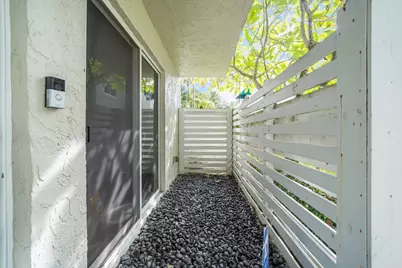 557 NW 97th Avenue, Plantation, FL 33324 - Photo 2