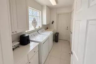 10853 SW Elsinore Dr, Port Saint Lucie, FL 34987 - Photo 6