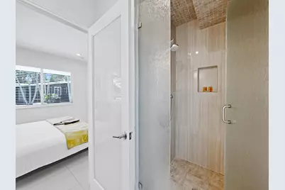 1913 N Victoria Park Road, Fort Lauderdale, FL 33305 - Photo 30
