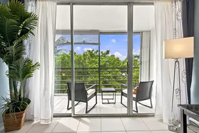113 Royal Park Drive #4E, Oakland Park, FL 33309 - Photo 10