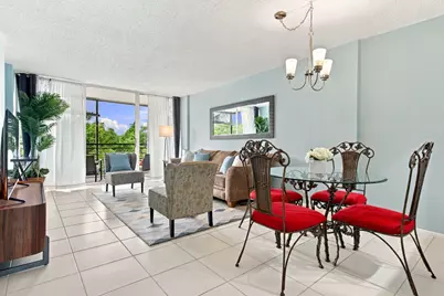 113 Royal Park Drive #4E, Oakland Park, FL 33309 - Photo 4