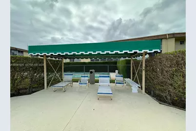 500 Village Green Circle W #215, Palm Springs, FL 33461 - Photo 8