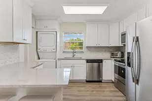 118 Amherst Ln, Lake Worth, FL 33467 - Photo 2