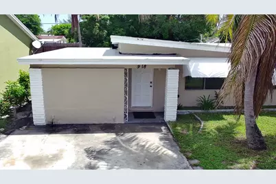 918 N C Street, Lake Worth Beach, FL 33460 - Photo 2