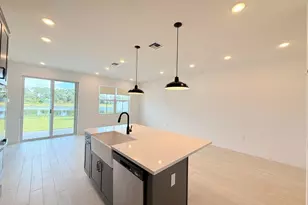 121 SE Birch Ter, Stuart, FL 34997 - Photo 8