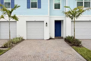 121 SE Birch Ter, Stuart, FL 34997 - Photo 1