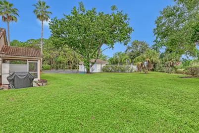 1784 Barnstable Road, Wellington, FL 33414 - Photo 36