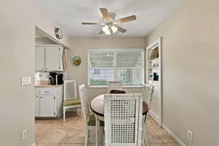 530 Horizons E, Boynton Beach, FL 33435 - Photo 8