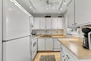 530 Horizons E, Boynton Beach, FL 33435 - Photo 10