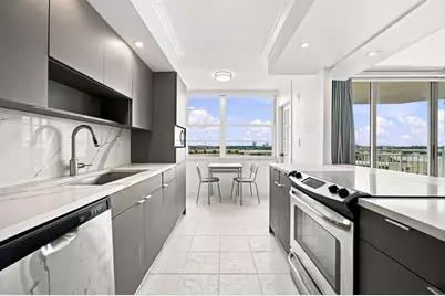 18021 Biscayne Boulevard #901, Aventura, FL 33160 - Photo 10