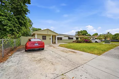 740 E Evanston Circle, Fort Lauderdale, FL 33312 - Photo 18