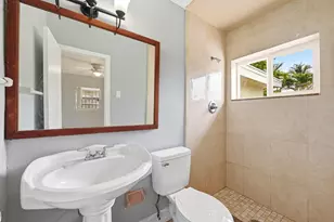 740 E Evanston Cir, Fort Lauderdale, FL 33312 - Photo 10