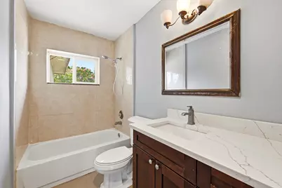 740 E Evanston Circle, Fort Lauderdale, FL 33312 - Photo 8
