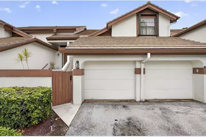 12644 Shoreline Drive #8F, Wellington, FL 33414 - Photo 2
