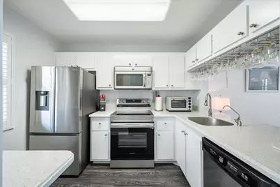 2764 NW 104th Avenue #202, Sunrise, FL 33322 - Photo 2