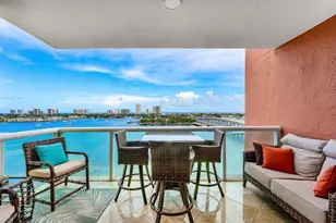2640 Lake Shore Dr, Riviera Beach, FL 33404 - Photo 14